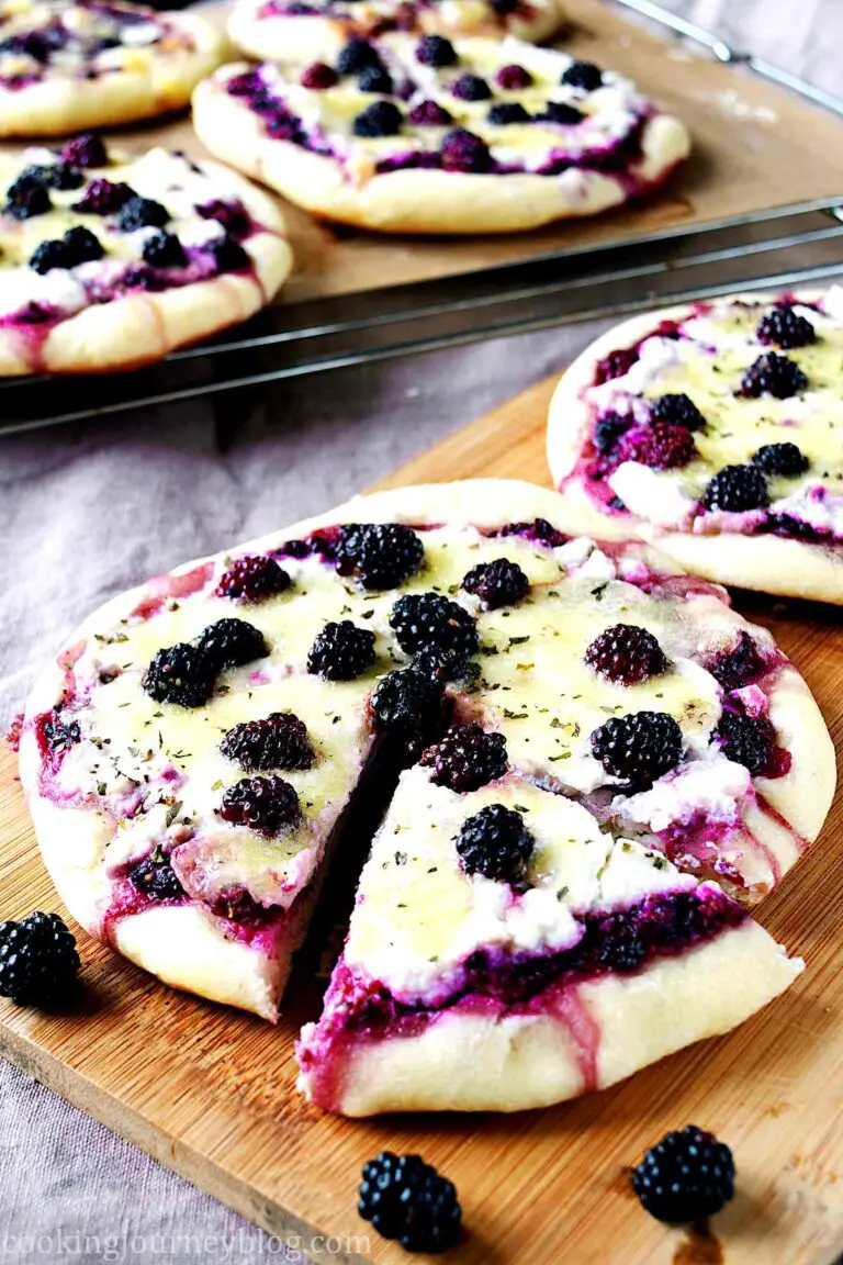 blackberry pizza, blackberry ricotta pizza