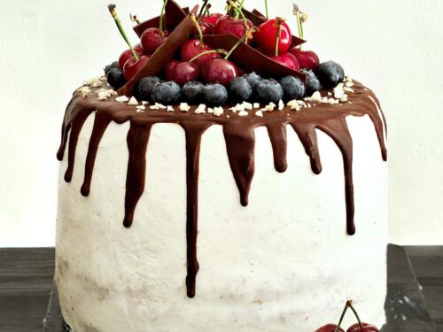 Vegan Chocolate Cherry Cake (Easy Recipe) - Bianca Zapatka | Recipes