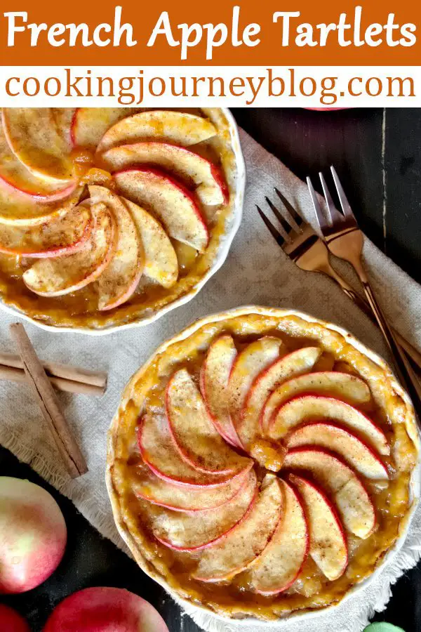 French apple tartlets are best fall desserts! This is an easy apple tart recipe to enjoy with your family. Spicy apple pie filling in flaky crust. #applepie #apples #applerecipes