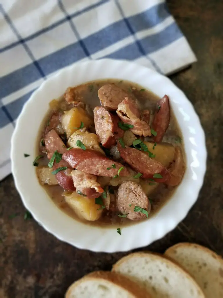 Dublin Coddle served with bread