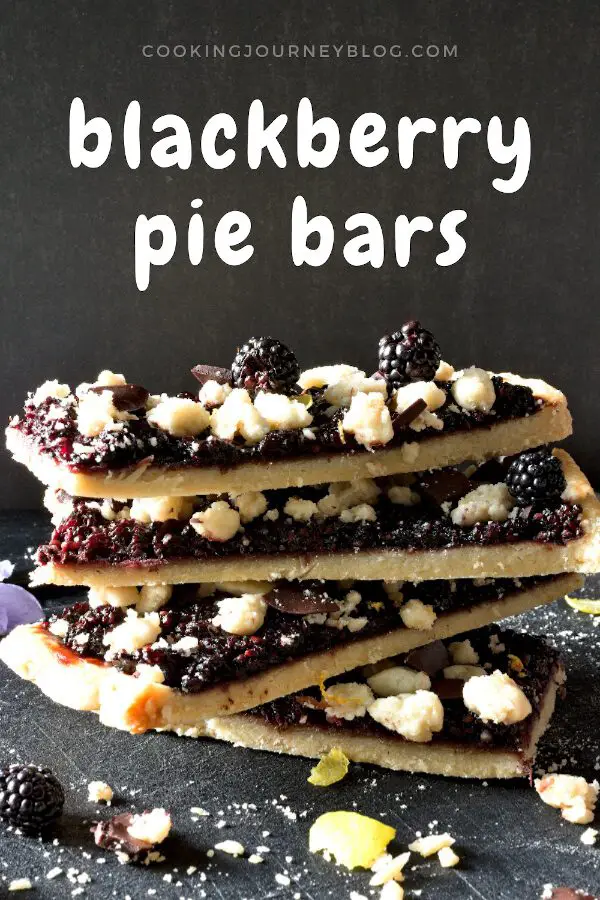 If you're looking for easy blackberry recipes, you should try these blackberry pie bars! EAsy sweet breakfast idea for a crowd or sweet party snack. #blackberries #easydessert #breakfast