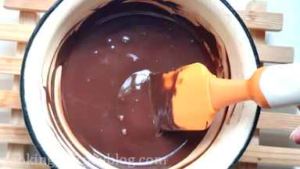 Melt (use microwave or double boiler) 2-3 tbsp of leftover chocolate.