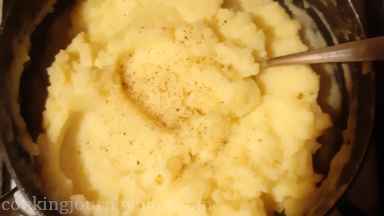 Add salt and pepper, give it a taste if it needs more spice. Let mashed potatoes cool.