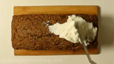 Apply cream to the bread with an off-set spatula or back of the spoon.