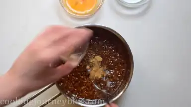Mix in ginger powder.